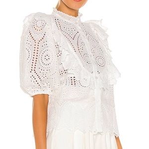 Fits a size 6 Place nationale saint ignace top in white broderie anglaise